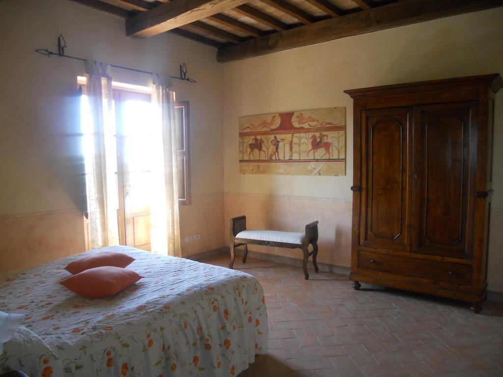 פיטיליאנו Agriturismo Tenuta Roccaccia מראה חיצוני תמונה